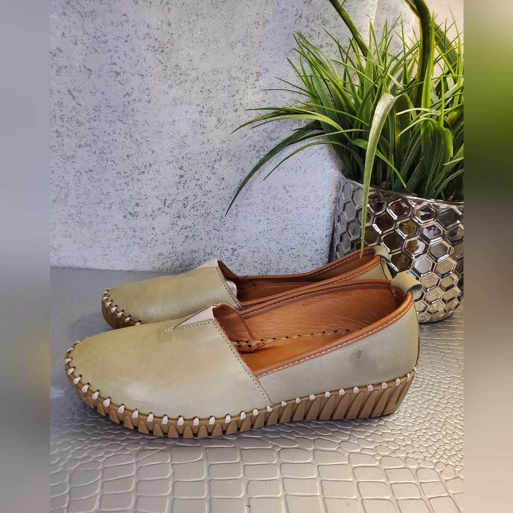 Spring Step Tispea NWT Women's Comfort Leather Wedges Olive Green Loafers Sz 39 - Picture 11 of 16